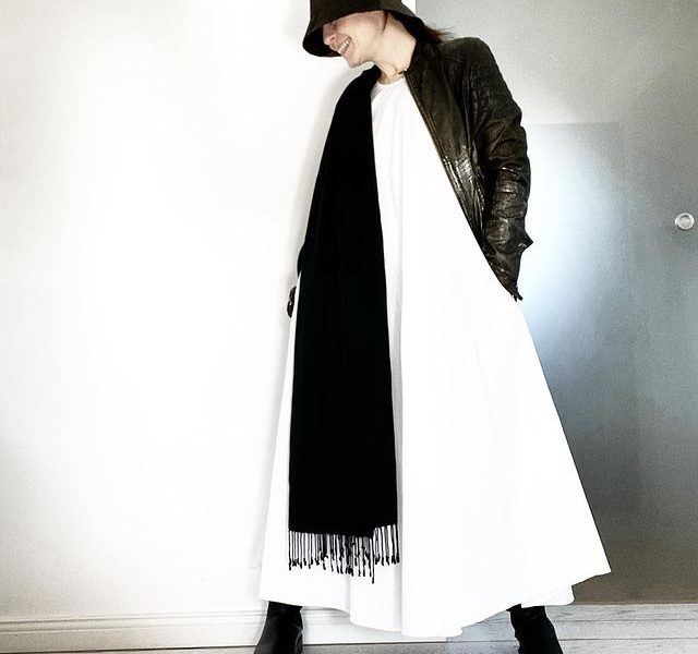 Winter Hack - Sommerkleid mit dicken Boots